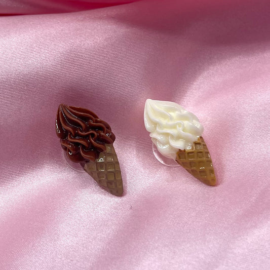 Ice cream resin croc charm