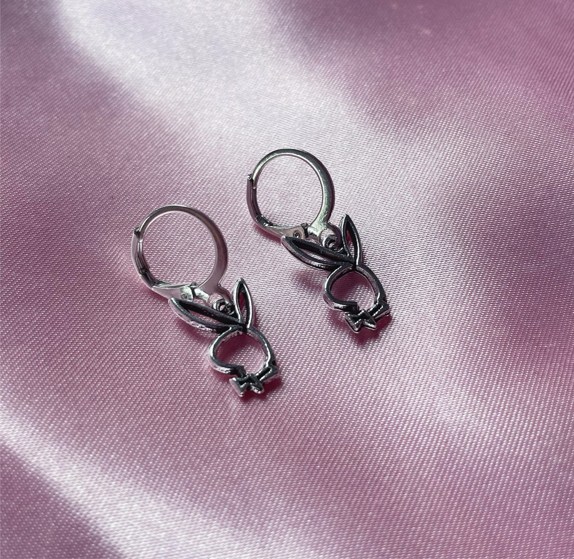 stainless steel hollow bunny huggie hoop earrings